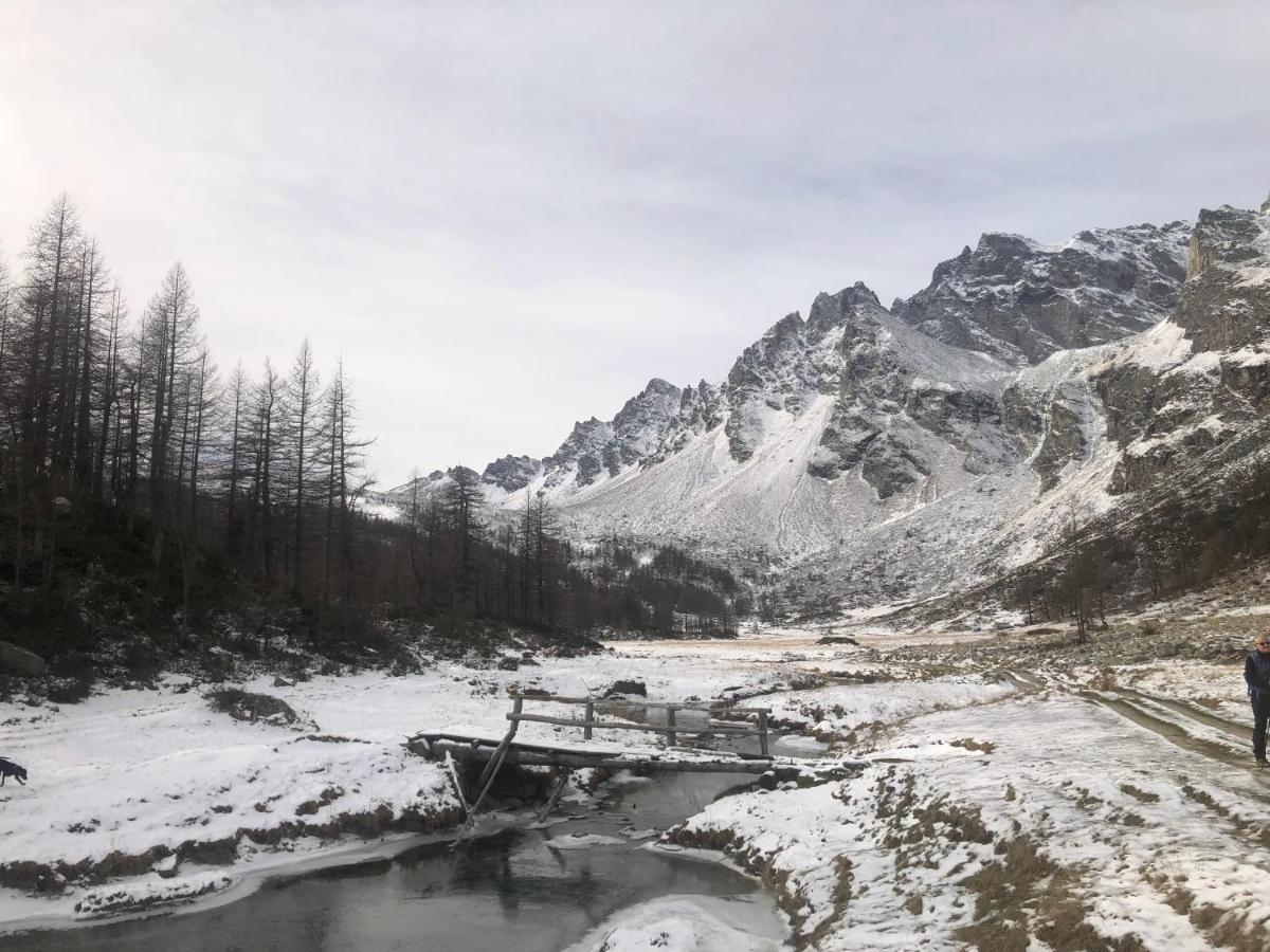 Giuditta Freecarpark&Garden Domodossola Exterior photo